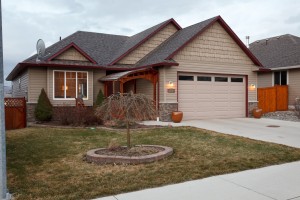 5 Bedroom Bungalow with Walkout Daylight Basement